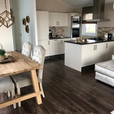 Luxe Chalet Markermeer ***** * Bovenkarspel