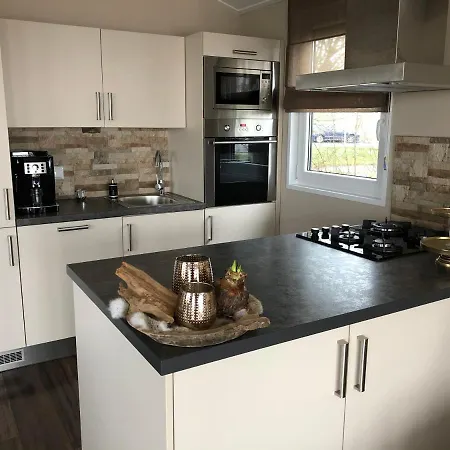 Ferienhaus Luxe Chalet Markermeer ***** Bovenkarspel