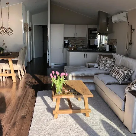 Luxe Chalet Markermeer ***** *